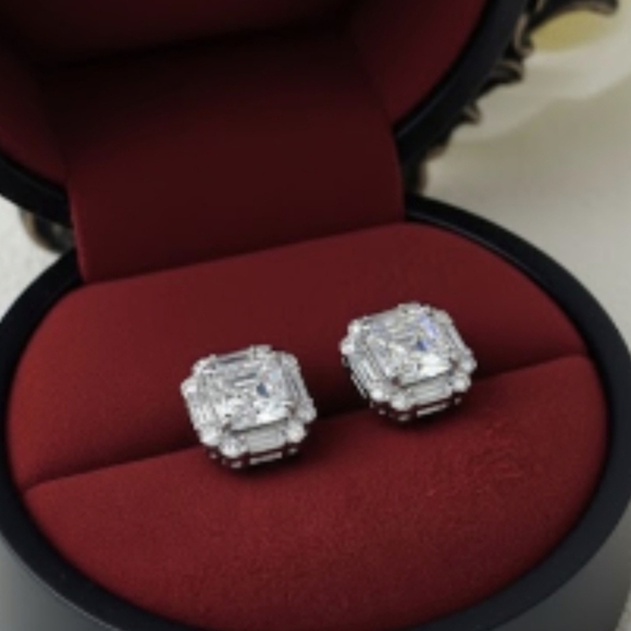 925 Sterling Silver Cz Stud Earrings - Picture 2 of 3